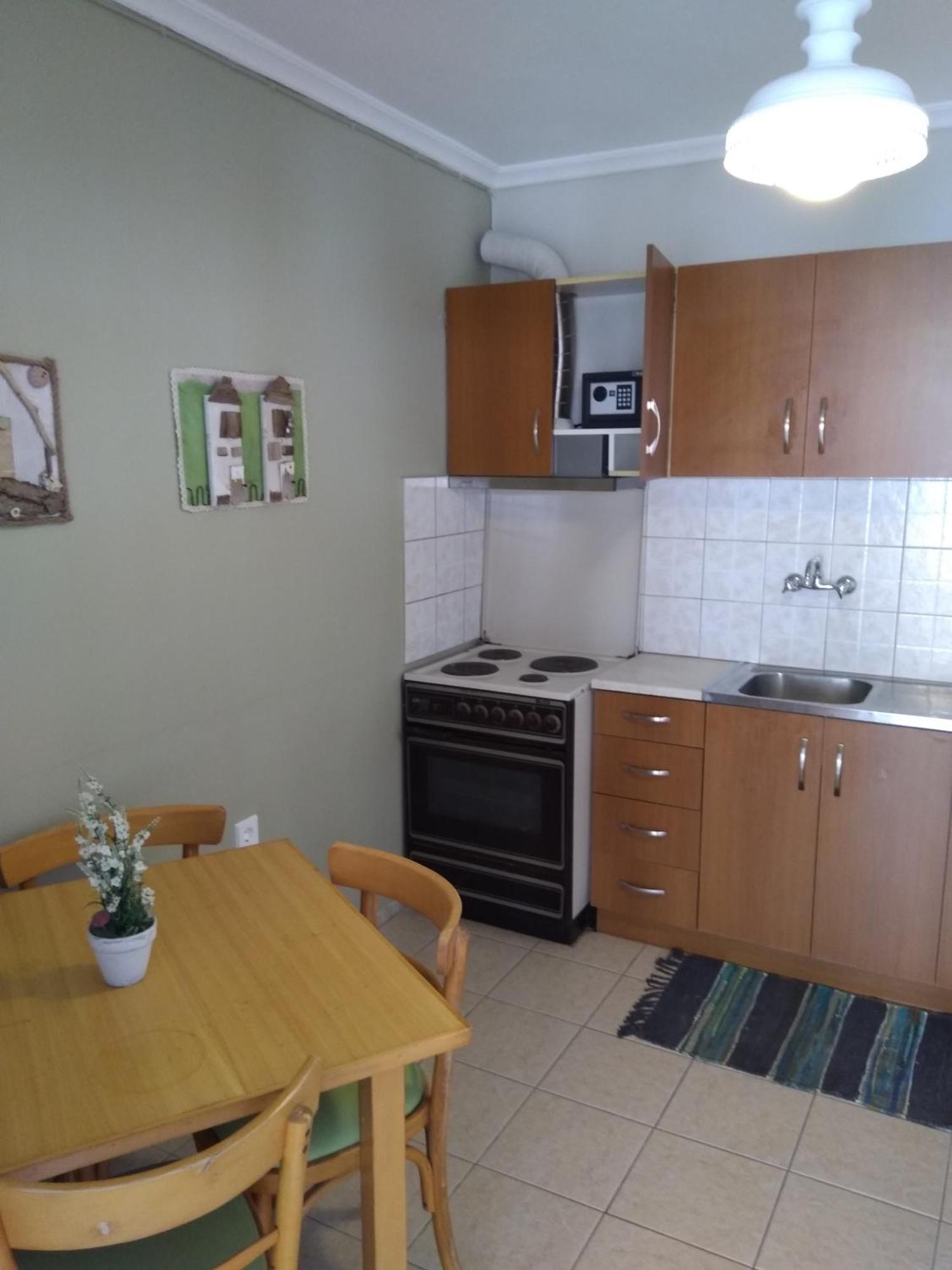Family-Elia Apartamento Paralia Dionysiou Quarto foto