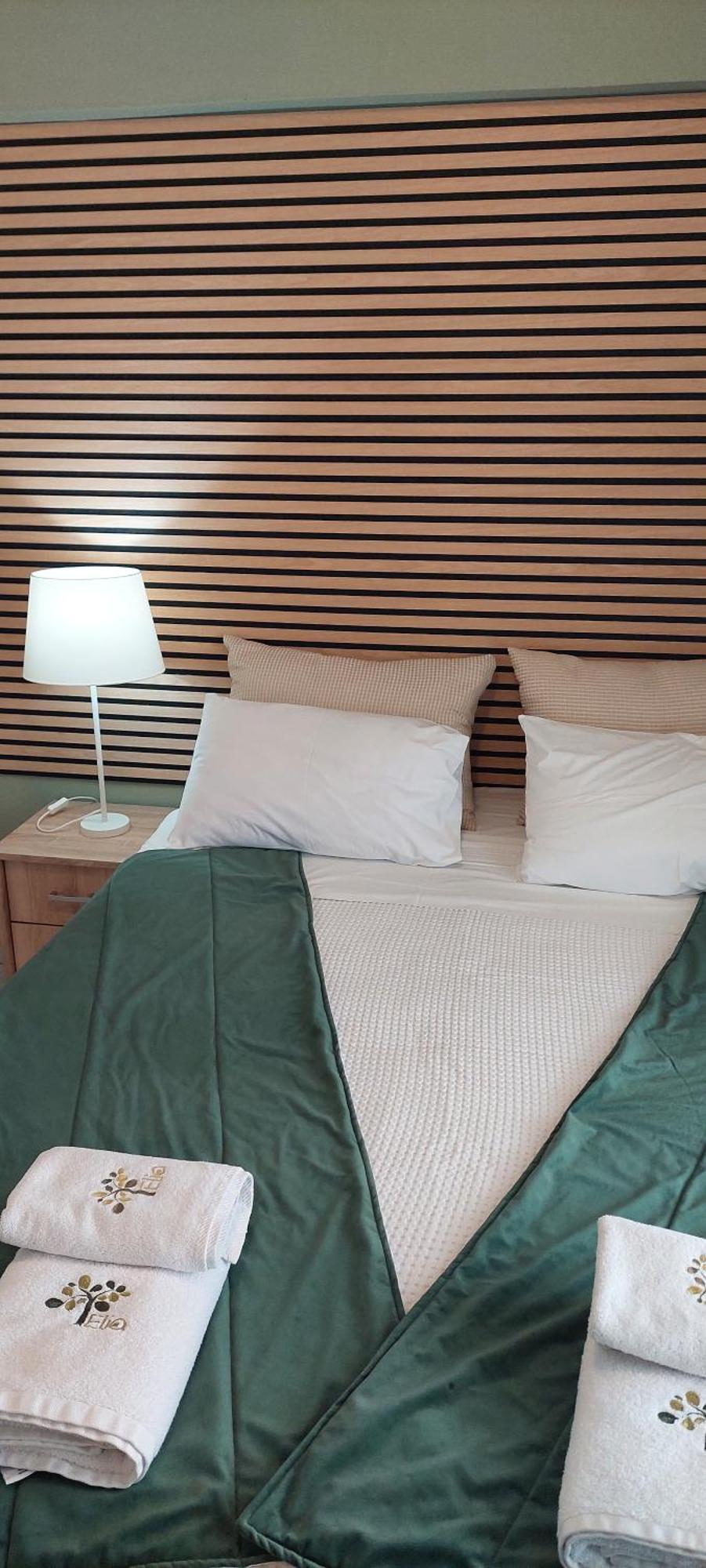 Family-Elia Apartamento Paralia Dionysiou Exterior foto