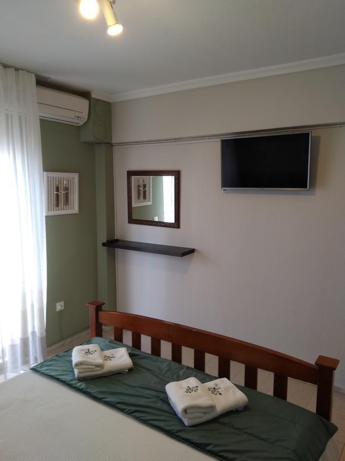 Family-Elia Apartamento Paralia Dionysiou Exterior foto