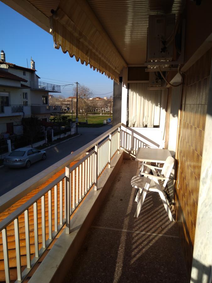 Family-Elia Apartamento Paralia Dionysiou Exterior foto